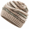 Bonnet en tricot torsadé beige, marron et vert